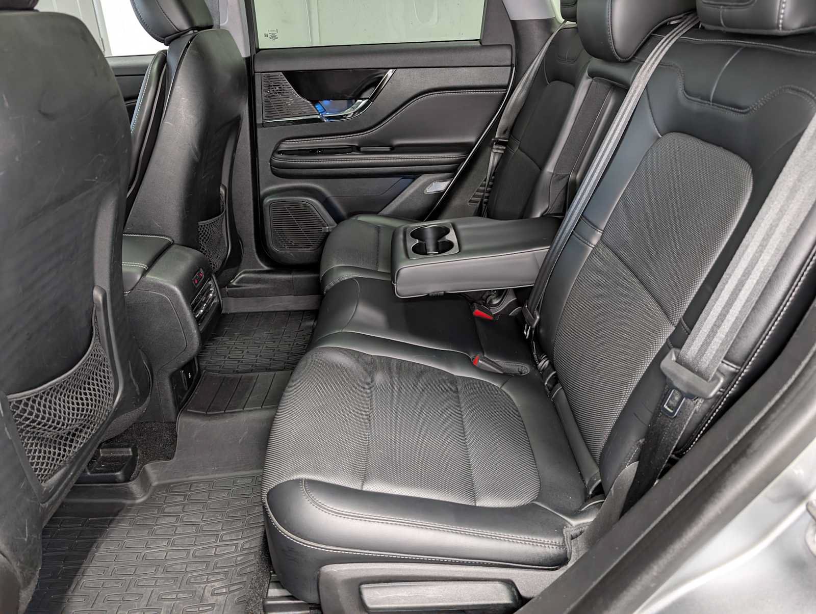 Used 2022 Lincoln Corsair AWD w/ Premium Package image 22
