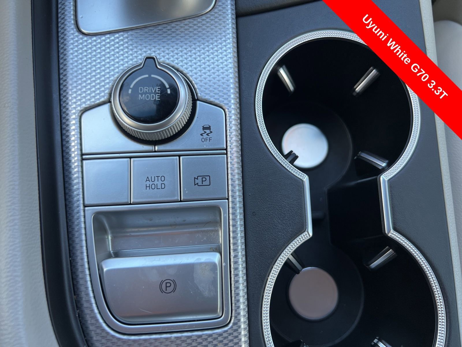 Used 2022 Genesis G70 3.3T image 18