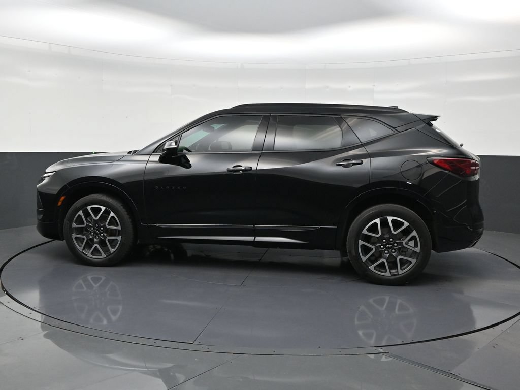 Used 2024 Chevrolet Blazer RS w/ Enhanced Convenience Package FWD image 2