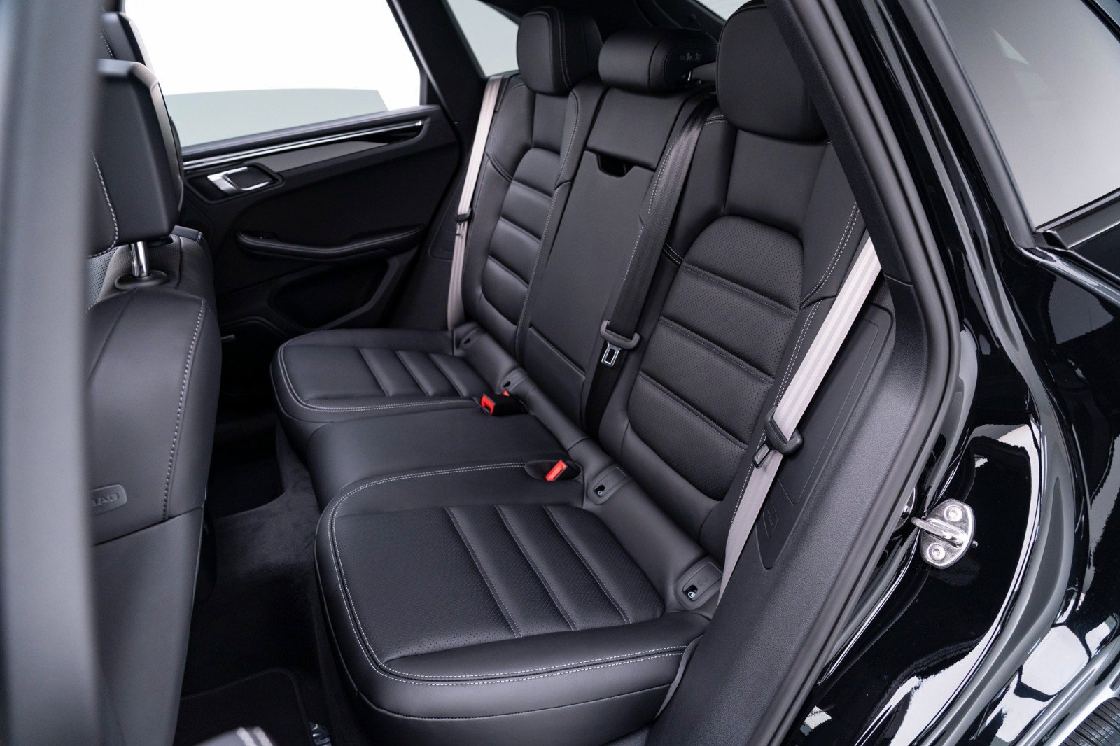 New 2025 Porsche Macan S image 28