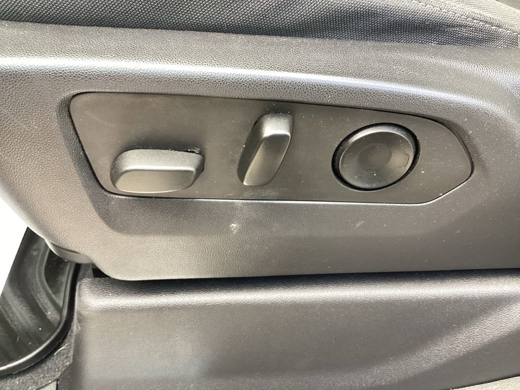 Used 2022 GMC Sierra 1500 SLE image 15