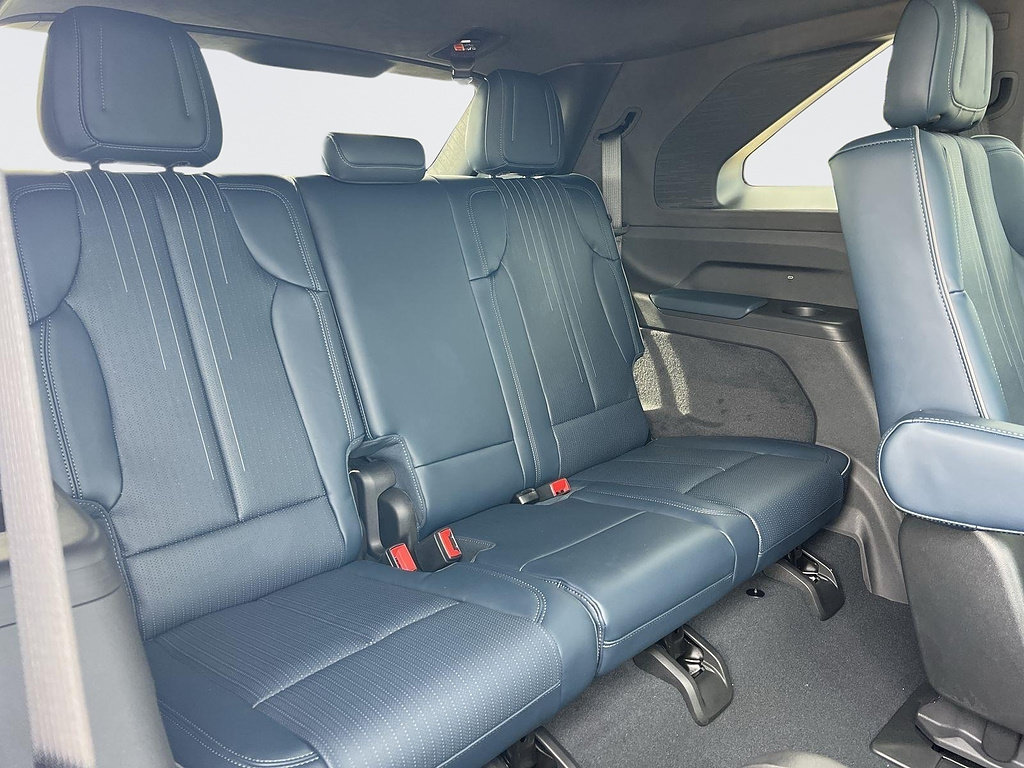 New 2025 Cadillac Escalade IQ Luxury 2 AWD/4WD image 34