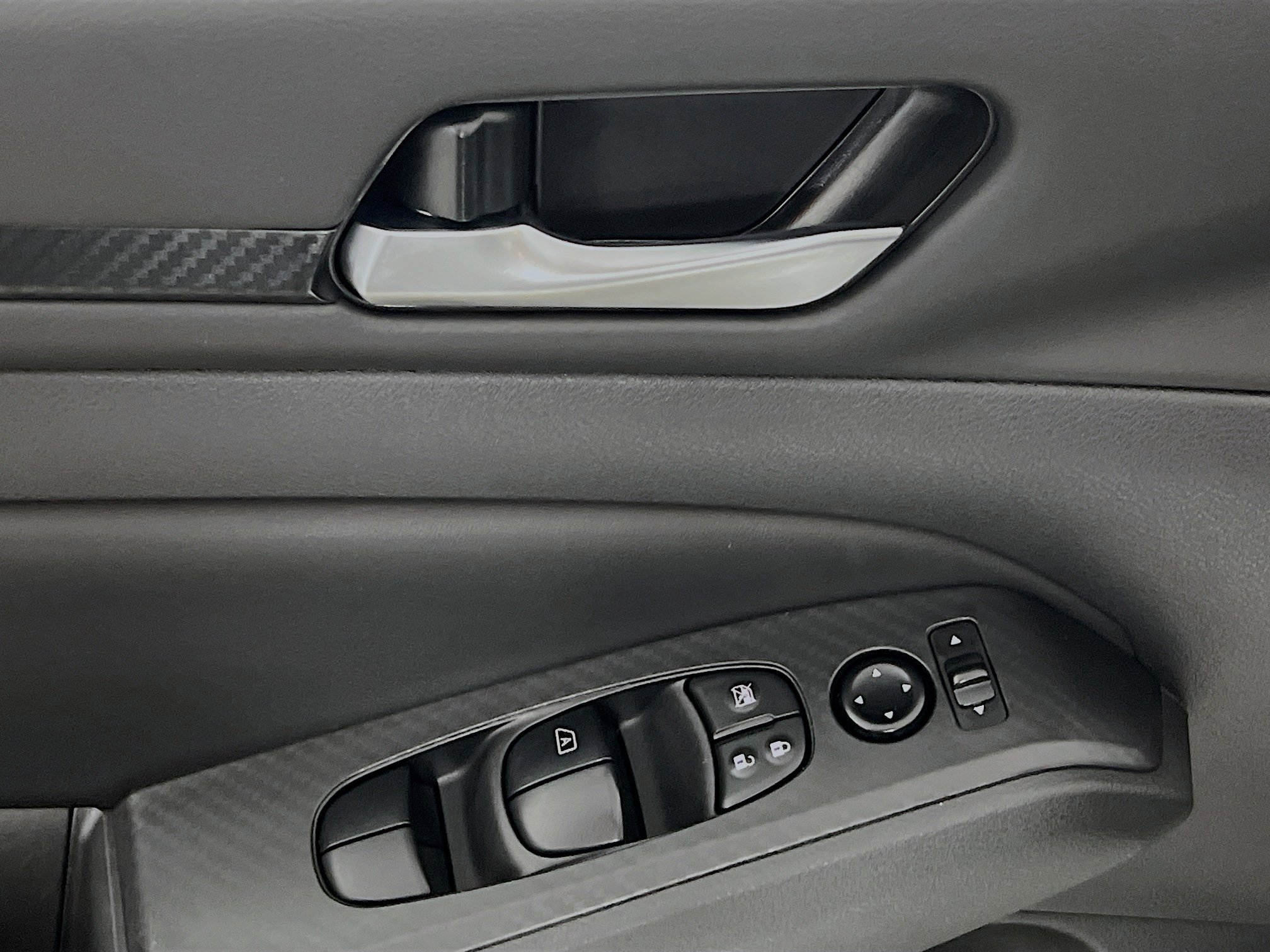 Used 2024 Nissan Altima 2.5 SV image 17