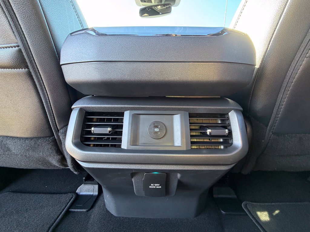 Used 2025 Ford F150 Lariat AWD/4WD image 8