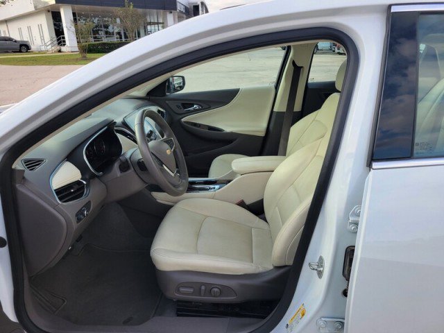 Used 2024 Chevrolet Malibu LT image 10