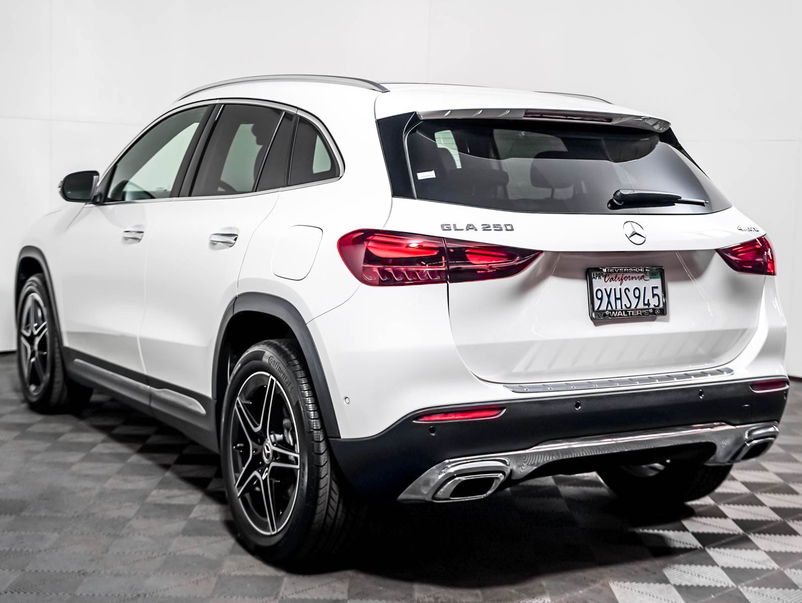 Used 2026 Mercedes-Benz GLA 250 4MATIC image 2