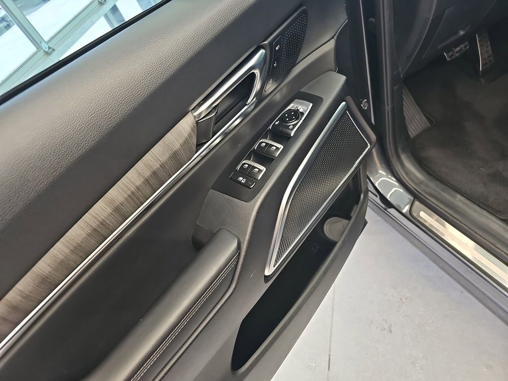 Used 2024 Kia Telluride SX image 13