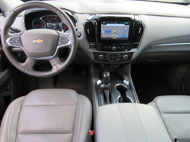 Used 2018 Chevrolet Traverse Premier w/ Driver Confidence II Package FWD image 18