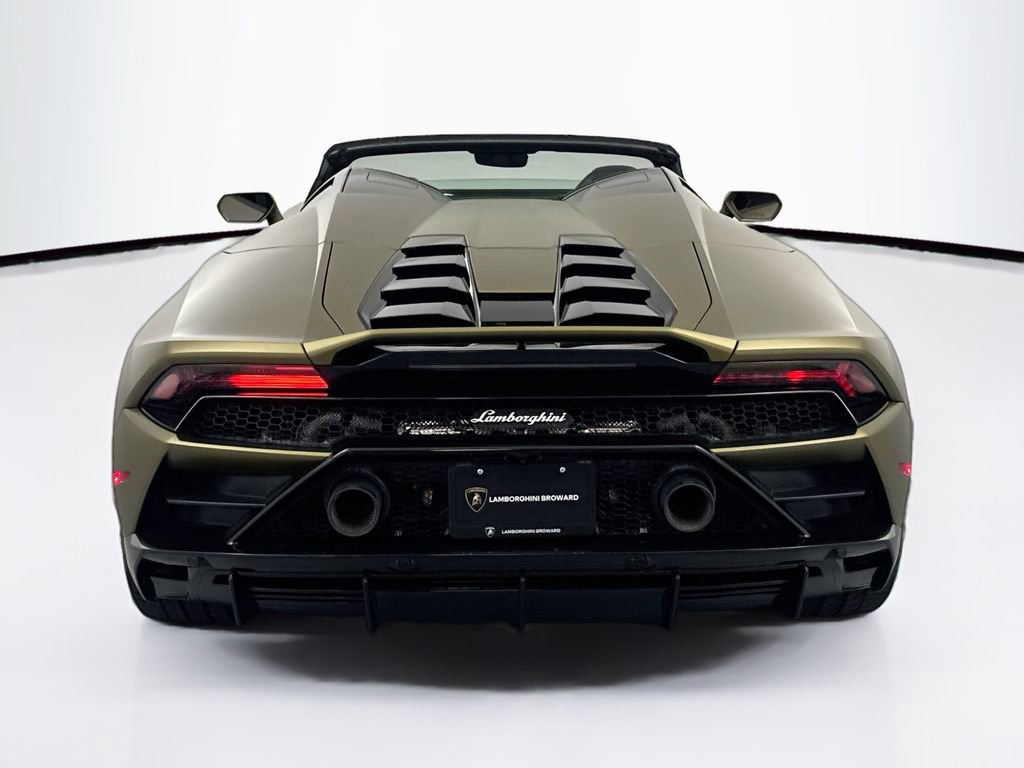 Used 2024 Lamborghini Huracan EVO AWD/4WD image 6