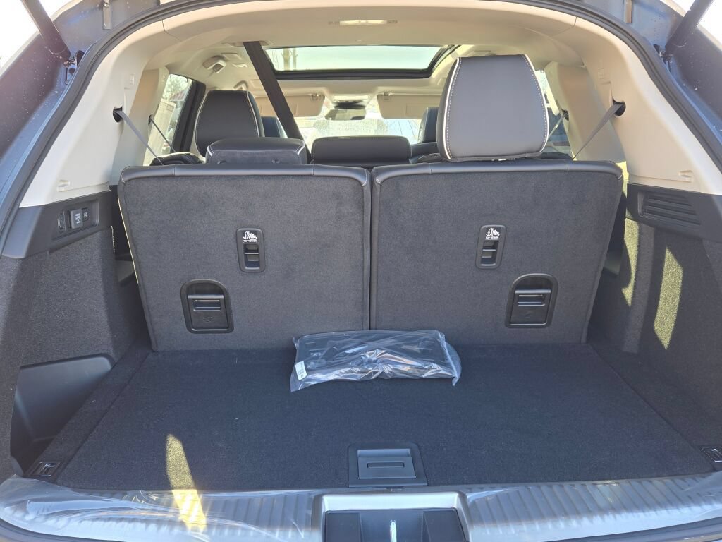 New 2026 Acura MDX w/ Advance Package AWD/4WD image 18