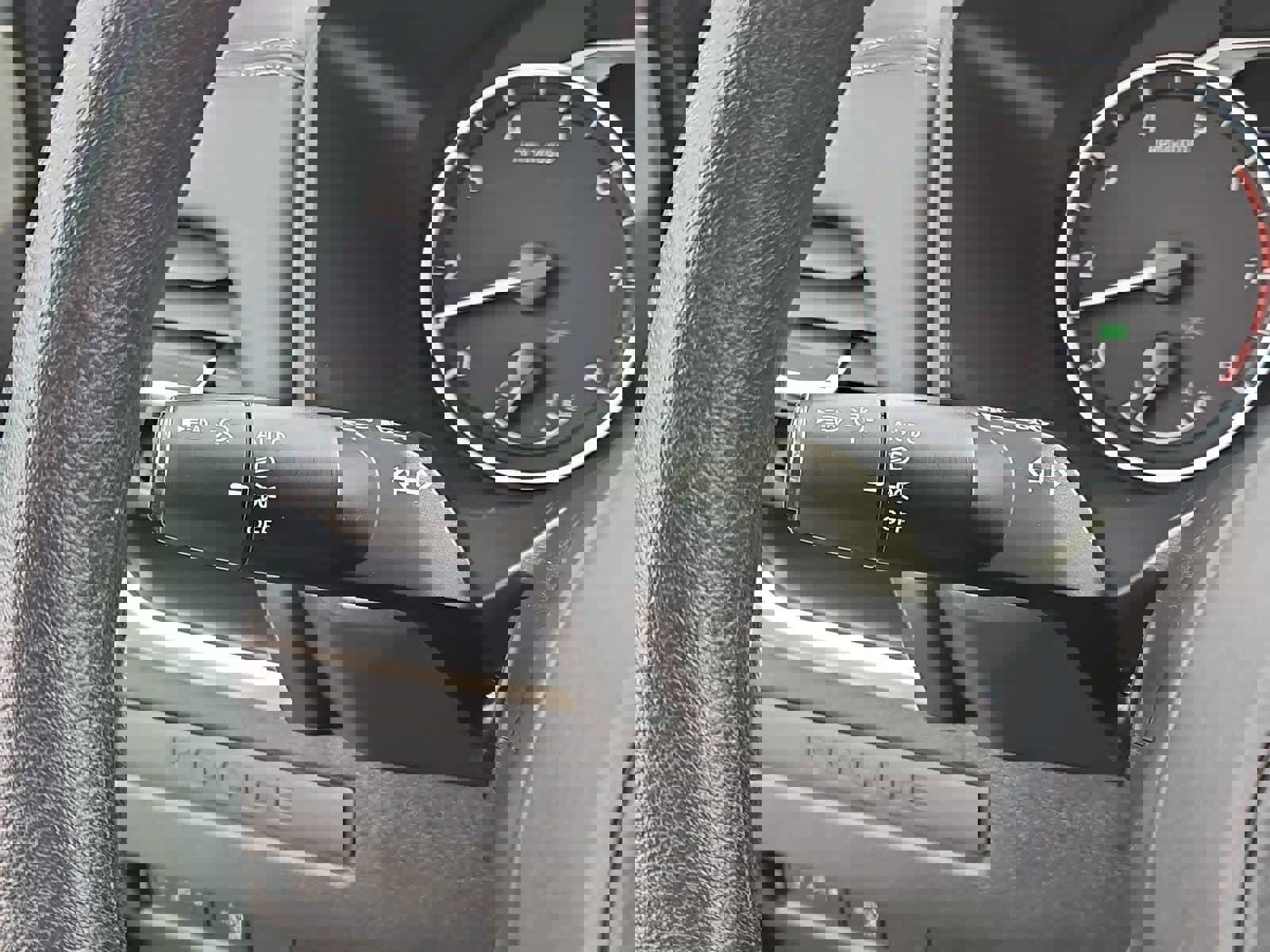 Used 2023 Nissan Rogue S image 26