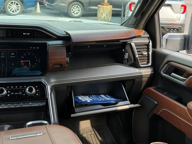 Used 2025 GMC Sierra 3500 Denali Ultimate w/ LPO, GMC Protection Package AWD/4WD image 27