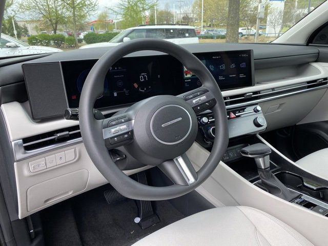 New 2025 Hyundai Tucson SEL image 16