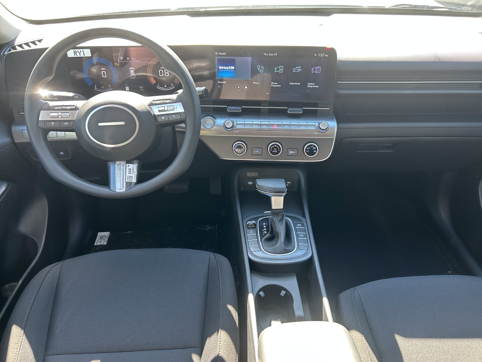 New 2027 Hyundai Kona SE AWD/4WD image 17