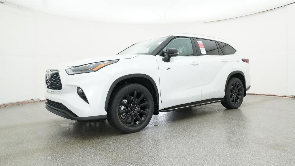 New 2026 Toyota Highlander XLE image 20