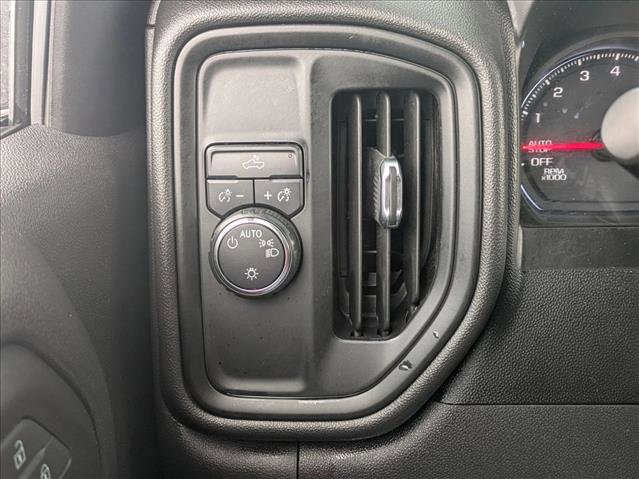 Used 2020 Chevrolet Silverado 1500 Custom w/ Custom Value Package image 12