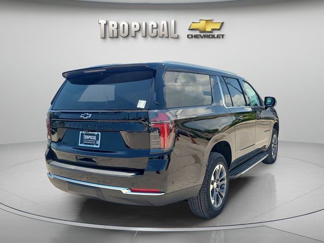 Used 2026 Chevrolet Suburban LS w/ LPO, Dark Essentials Package RWD image 3
