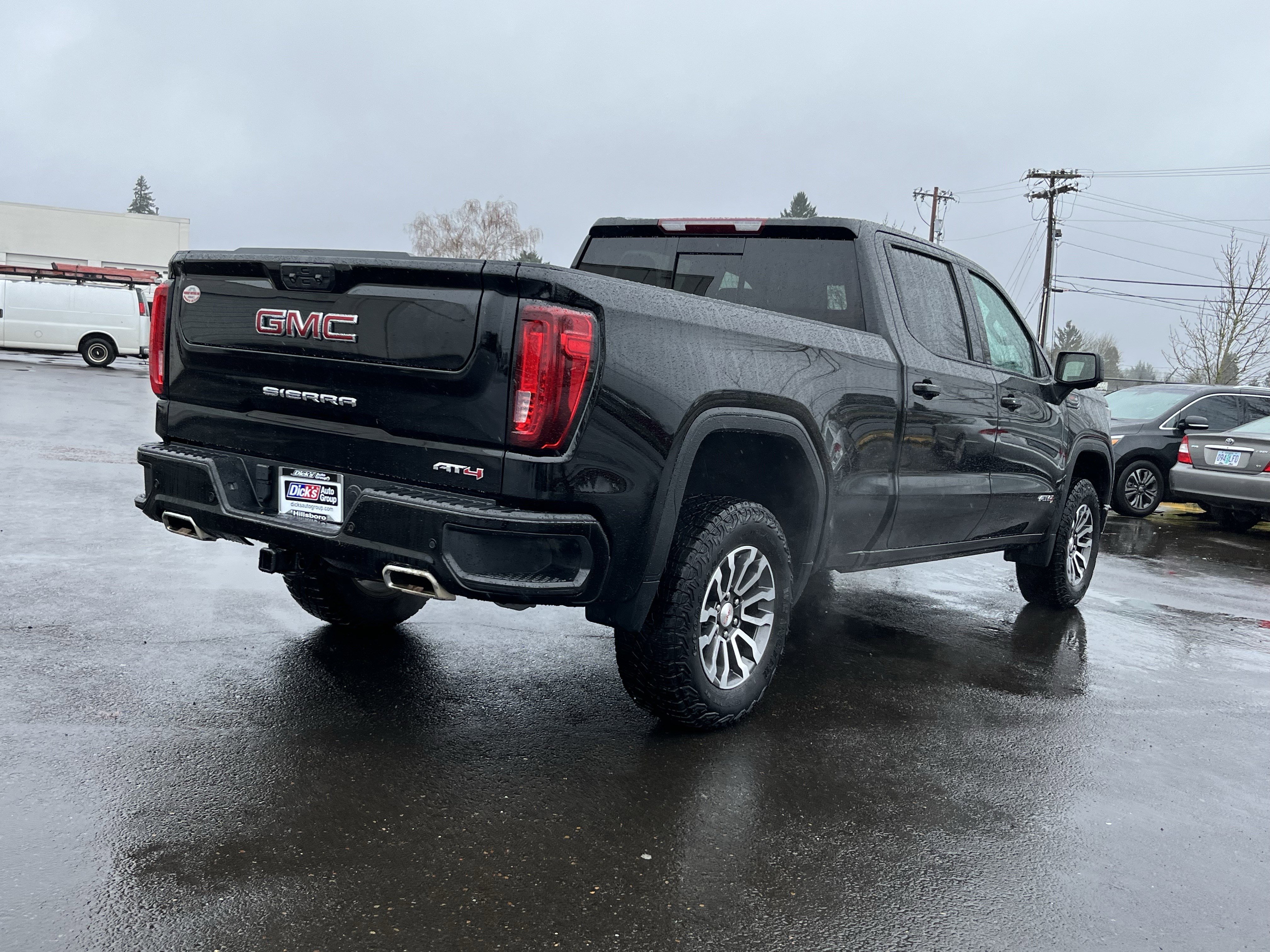 Used 2023 GMC Sierra 1500 AT4 w/ AT4 Preferred Package image 5