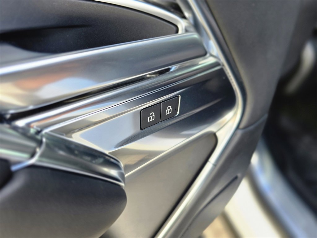 Used 2023 Land Rover Range Rover SE image 14