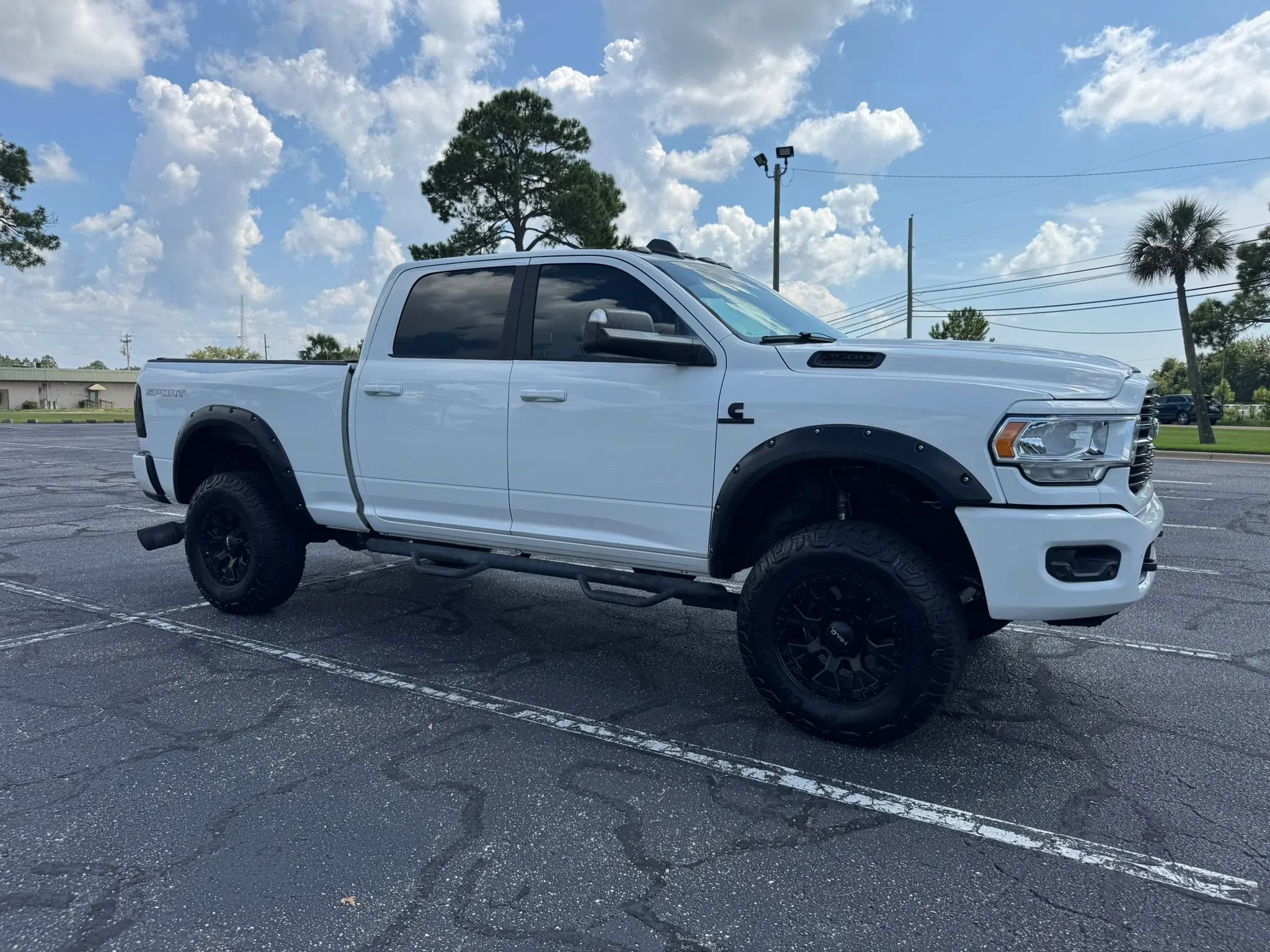 Used 2020 RAM 2500 Big Horn w/ Level 1 Equipment Group AWD/4WD image 4