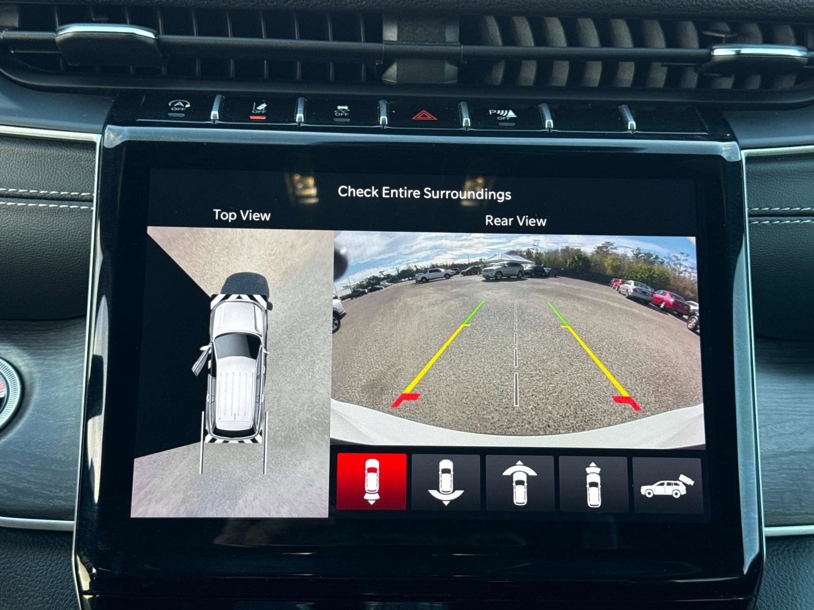 Used 2024 Jeep Grand Cherokee L Limited w/ Luxury Tech Group II image 28