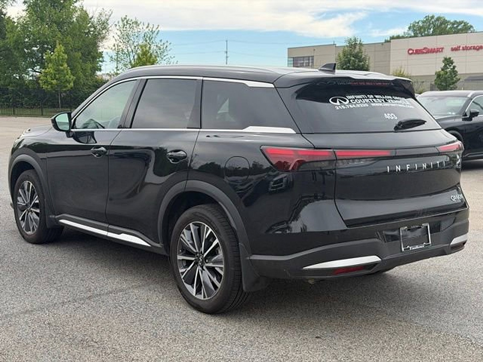 Certified 2026 INFINITI QX60 Luxe w/ Cargo Package AWD/4WD image 5