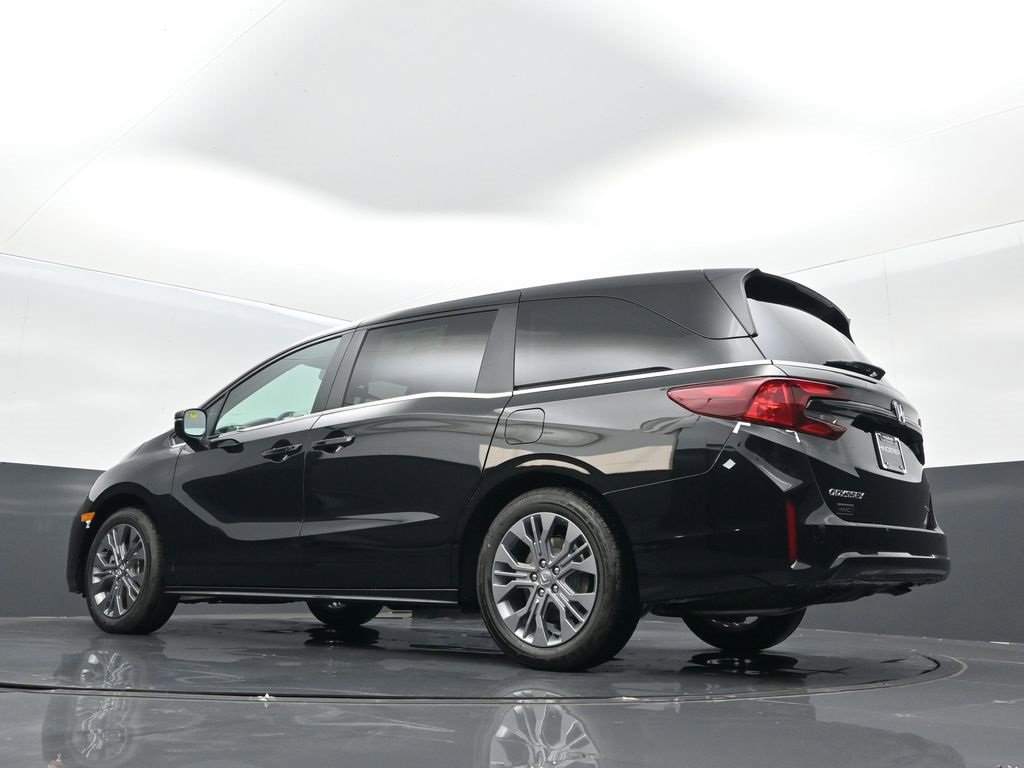 New 2026 Honda Odyssey Touring image 17