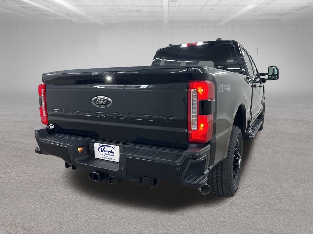 New 2026 Ford F250 Lariat w/ Black Appearance Package image 10