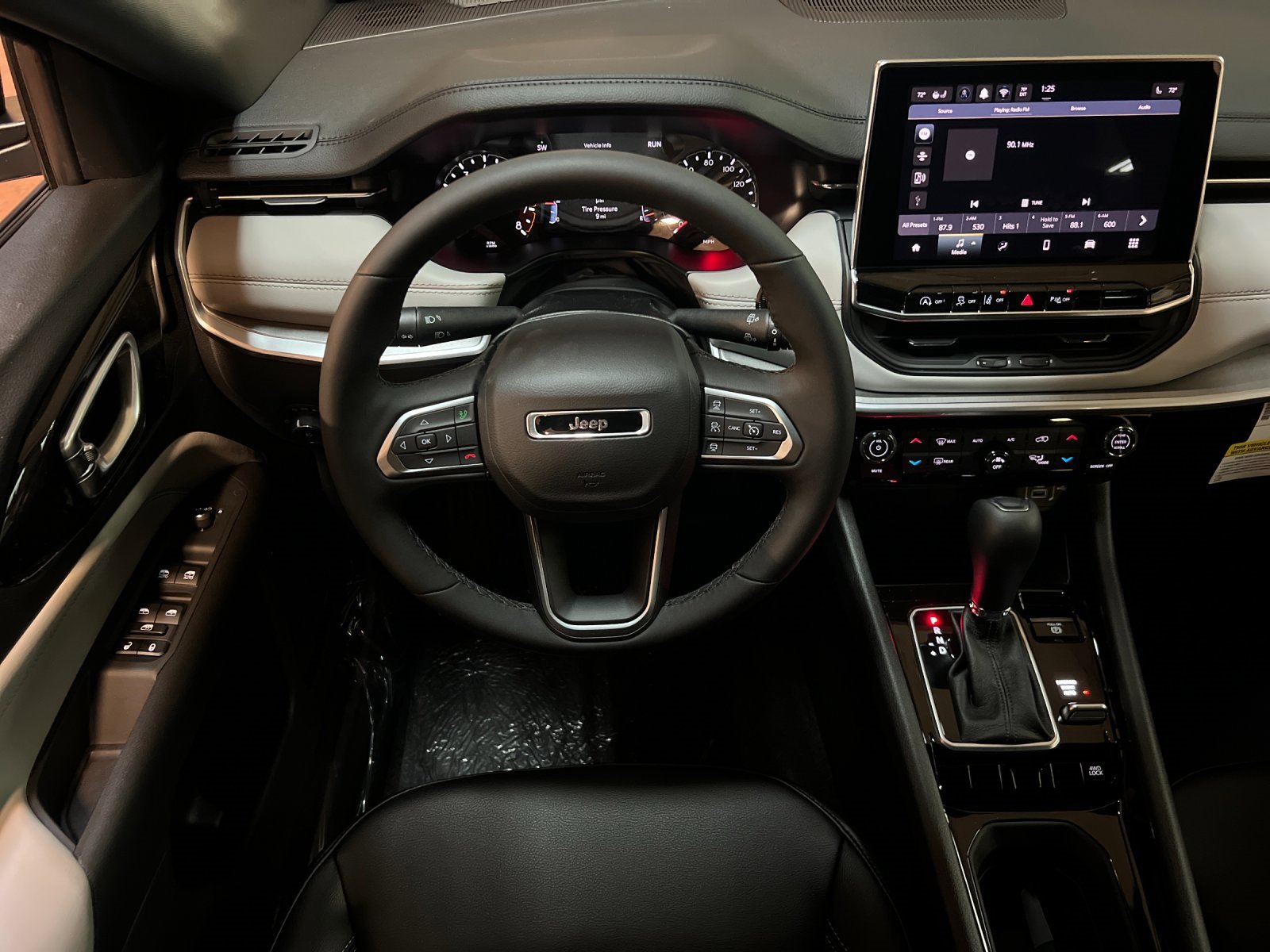 New 2026 Jeep Compass Limited image 13