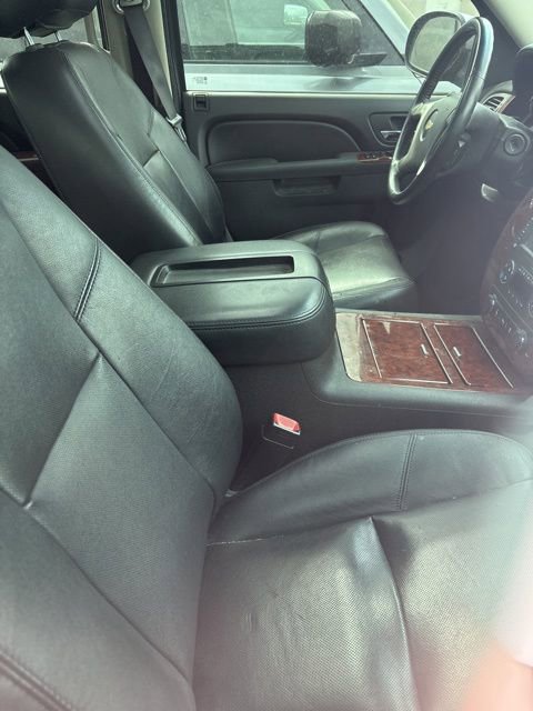 Used 2013 Chevrolet Avalanche LTZ AWD/4WD image 22
