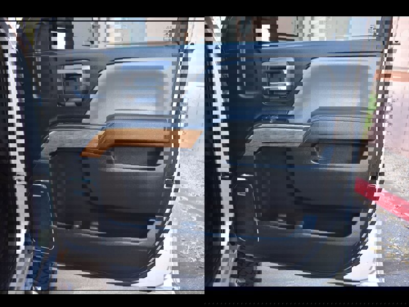 Used 2015 Chevrolet Silverado 2500 LTZ w/ Duramax Plus Package image 33