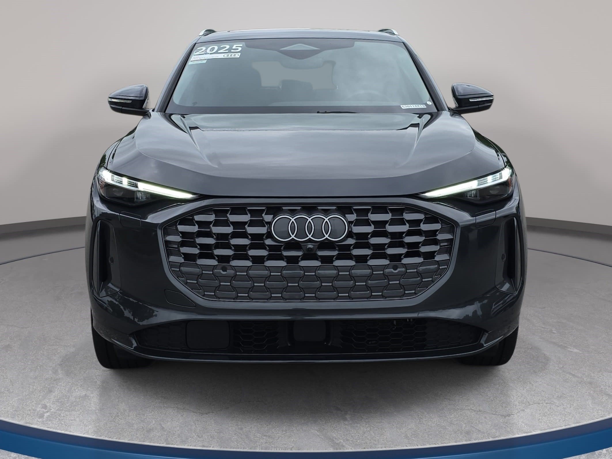 Certified 2025 Audi Q5 Premium Plus w/ Premium Plus AWD/4WD image 2