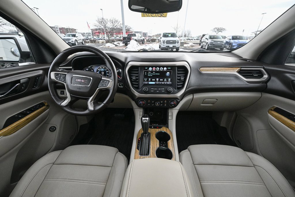 Used 2017 GMC Acadia Denali w/ Technology Package image 34