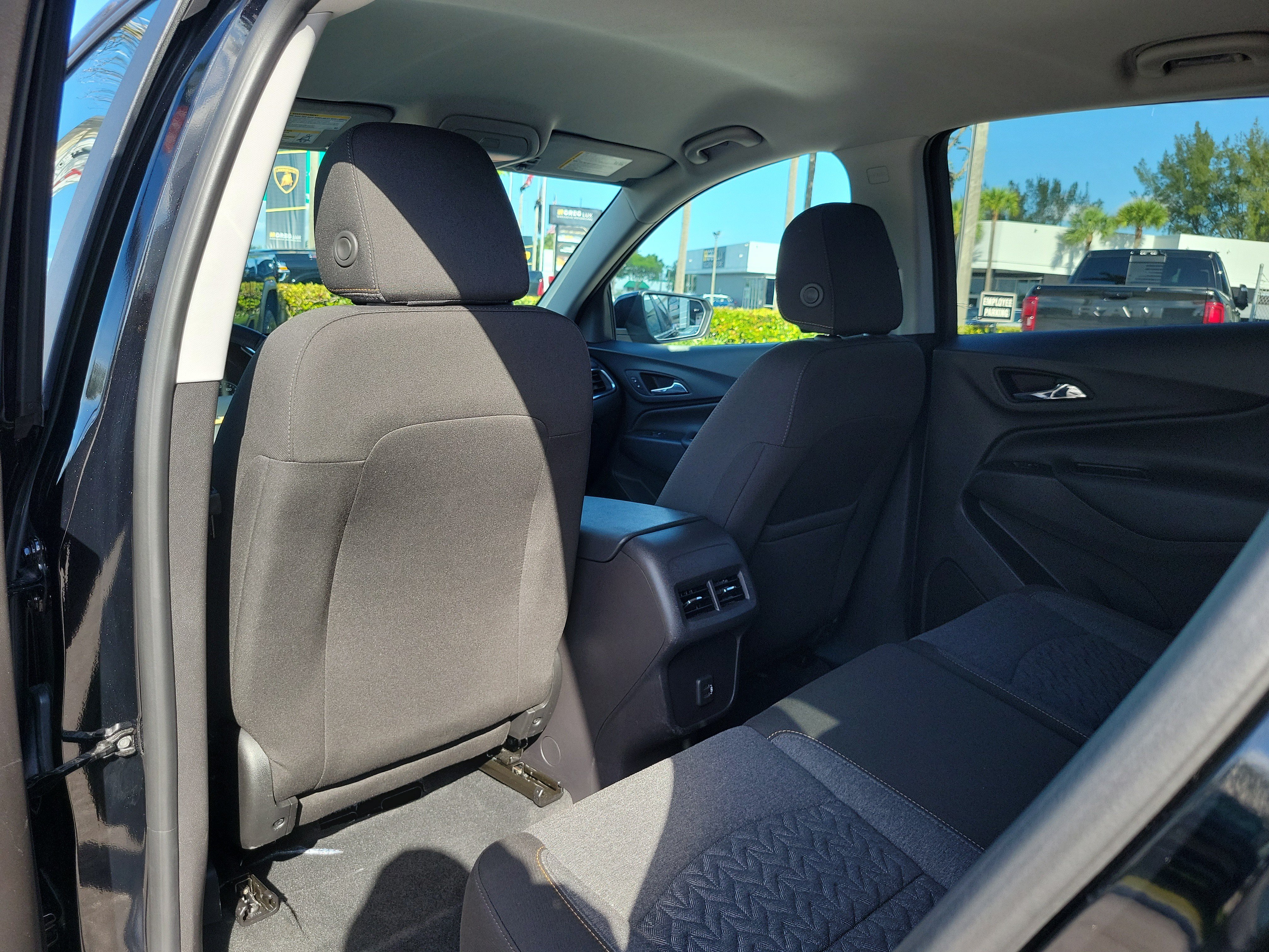 Used 2024 Chevrolet Equinox LT FWD image 14