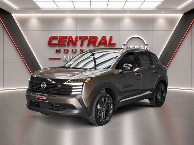 New 2027 Nissan Kicks SR w/ SR Premium Package FWD image 2