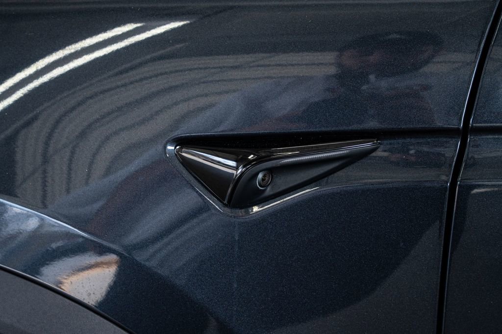 Used 2024 Tesla Model X image 21
