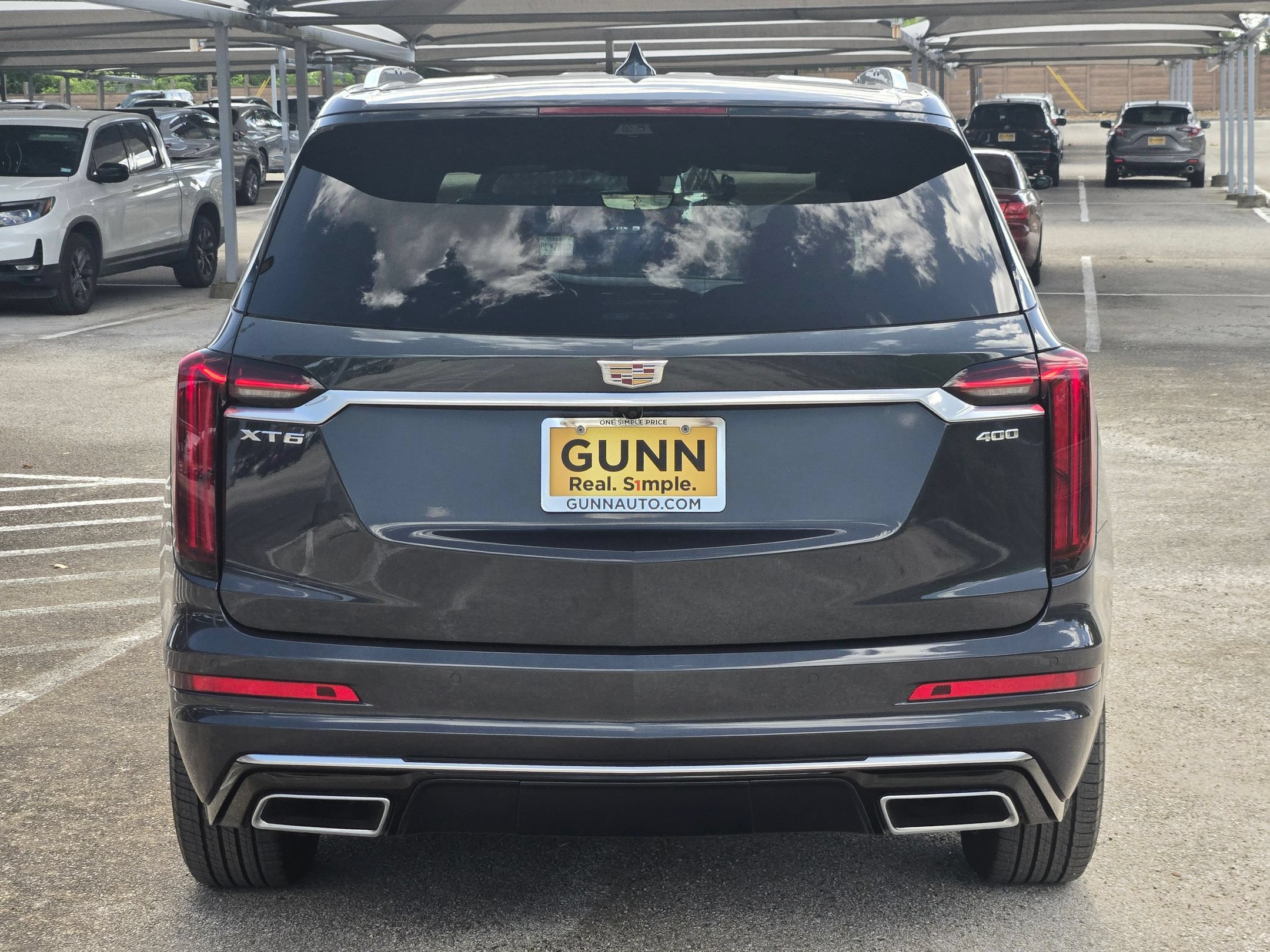 Used 2022 Cadillac XT6 Premium Luxury w/ Technology Package FWD image 5