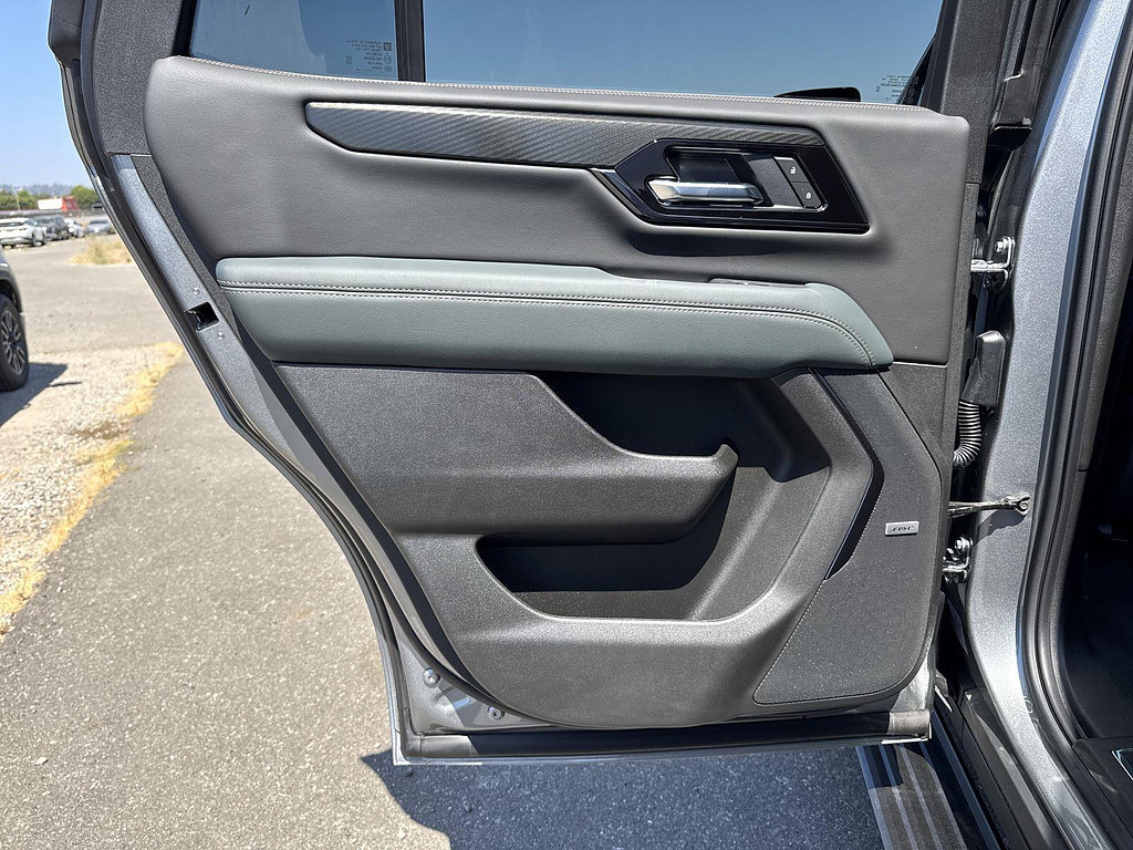 New 2026 GMC Yukon AT4 w/ AT4 Premium Package AWD/4WD image 23