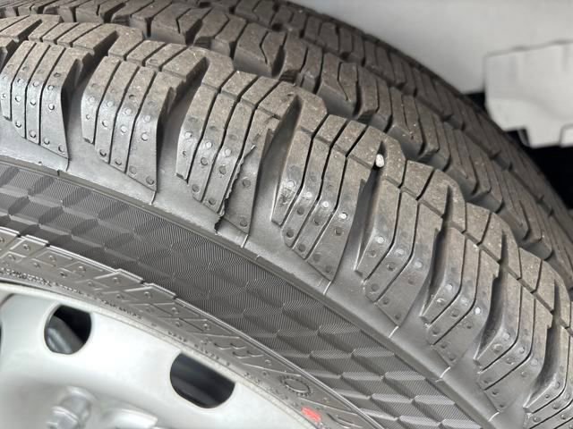 New 2025 Ford Transit 250 148 Medium Roof w/ Load Area Protection Package image 25