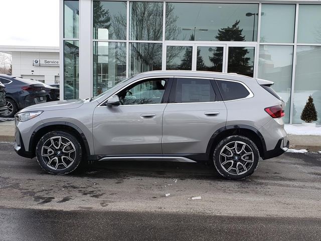 New 2026 BMW 330i xDrive Sedan w/ Premium Package image 2