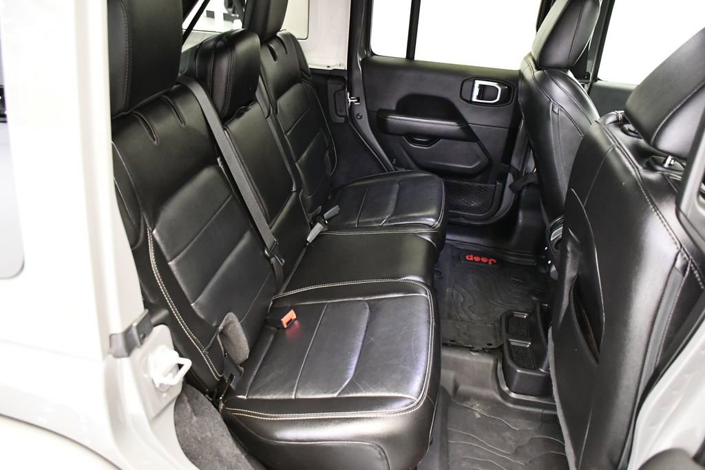 Used 2021 Jeep Wrangler Unlimited Sahara image 48