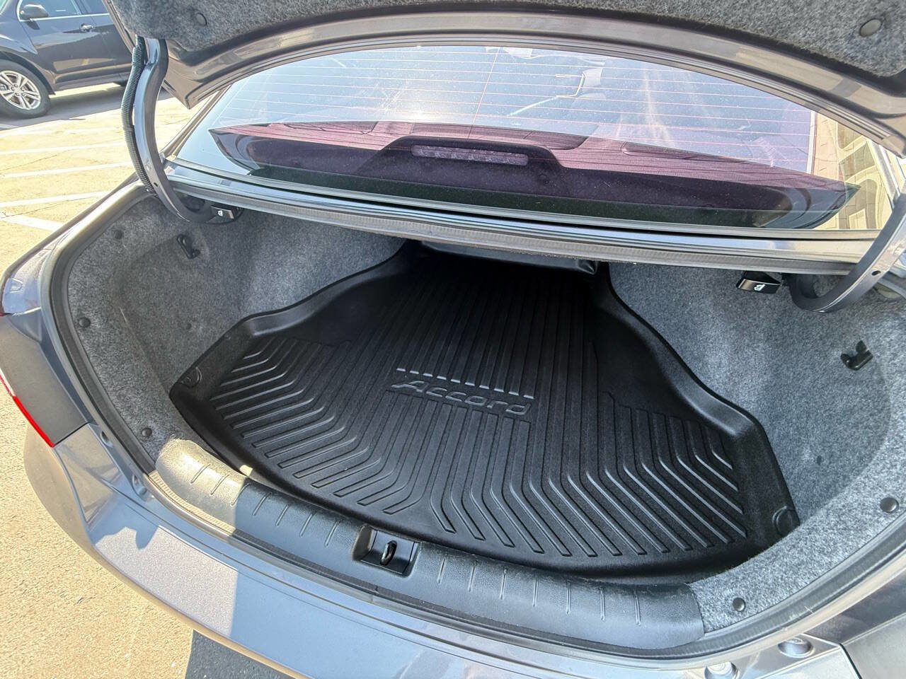 Used 2017 Honda Accord EX-L image 20