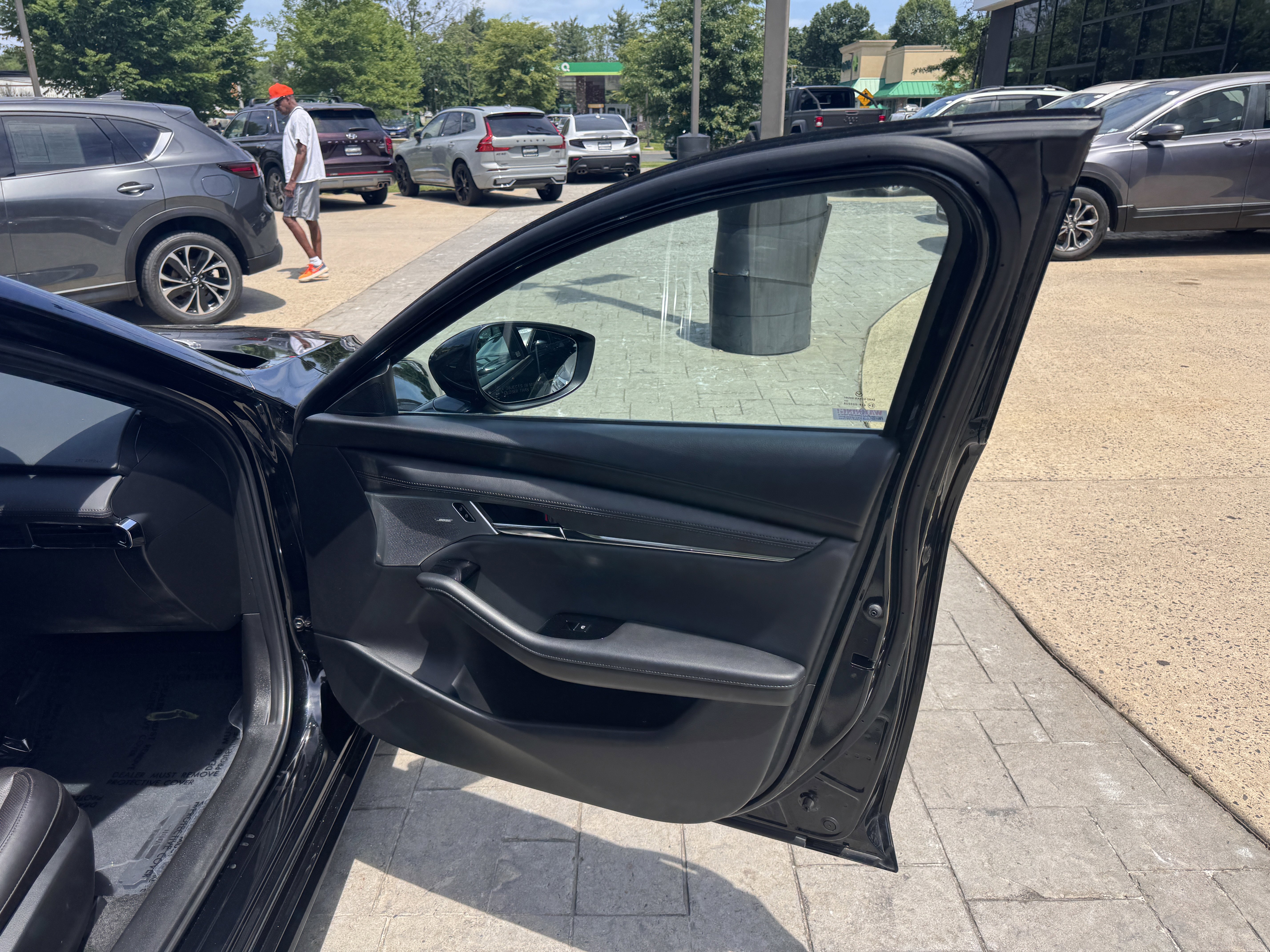 Used 2023 MAZDA MAZDA3 s FWD image 26