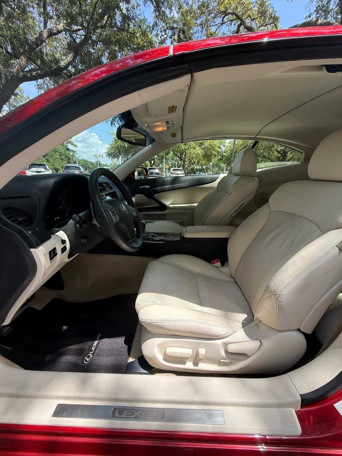 Used 2014 Lexus IS 250C w/ Navigation System Package RWD image 12