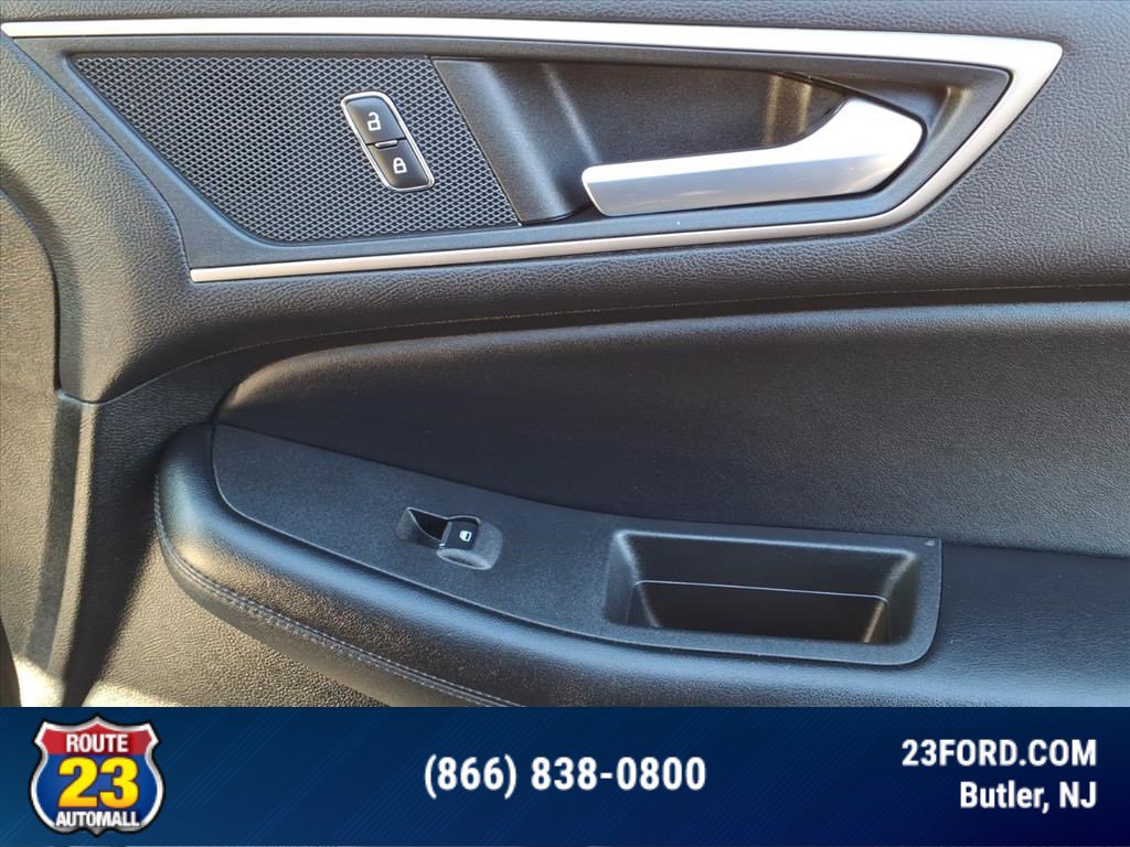 Used 2022 Ford Edge SEL w/ Convenience Package image 9