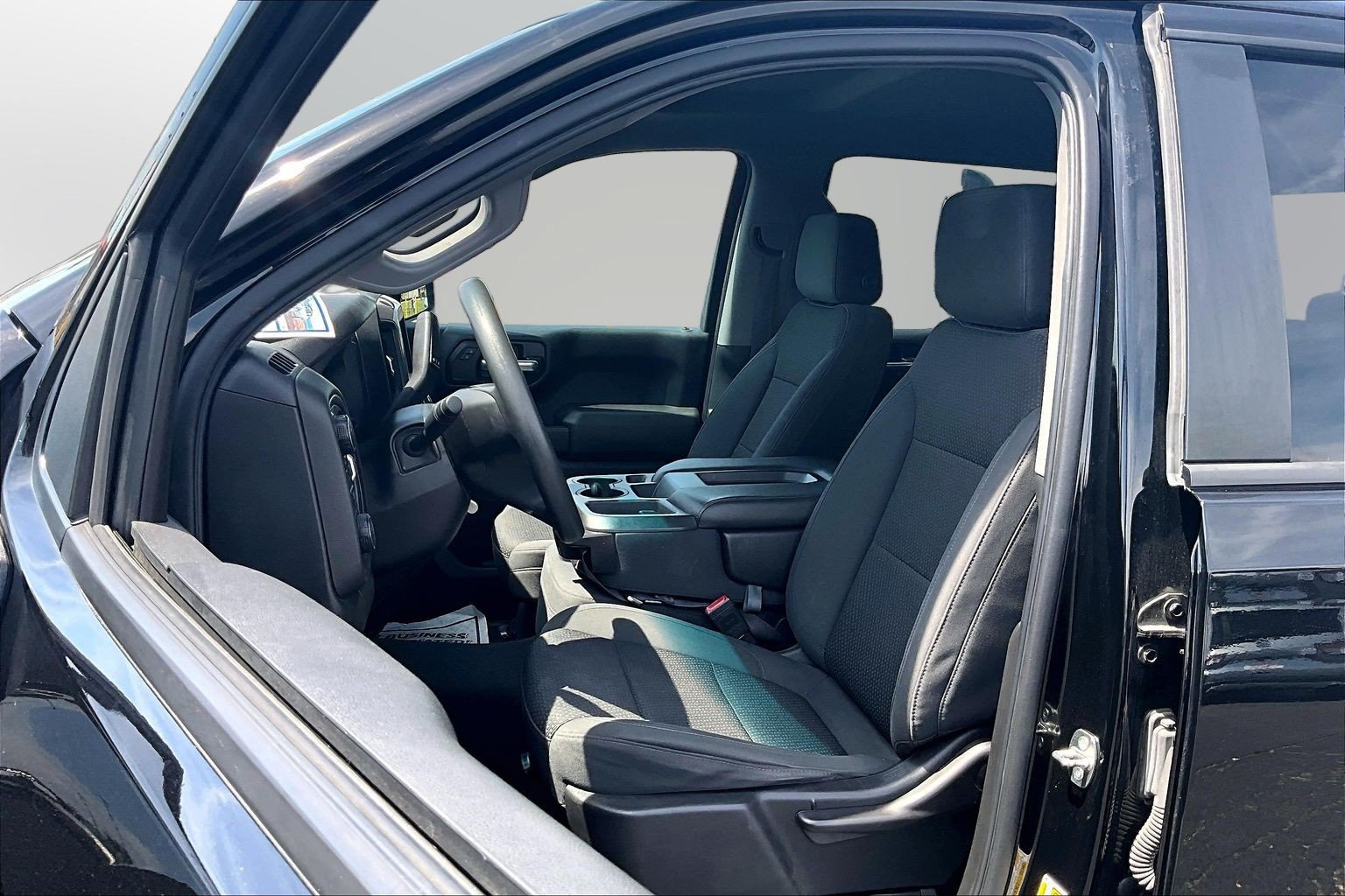 Used 2020 Chevrolet Silverado 1500 Custom Trail Boss w/ Custom Convenience Package AWD/4WD image 16