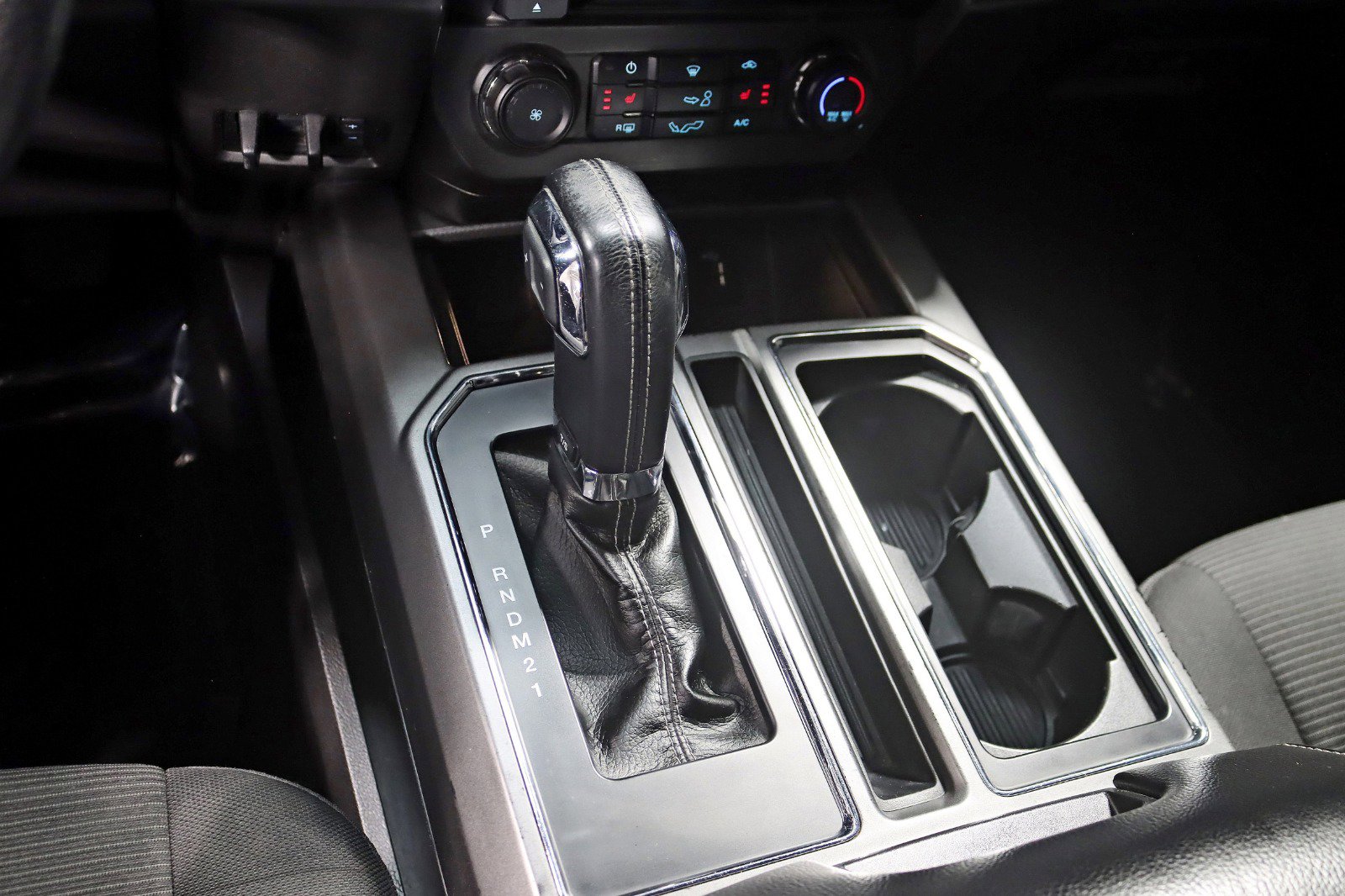 Used 2015 Ford F150 XLT w/ Equipment Group 302A Luxury AWD/4WD image 23
