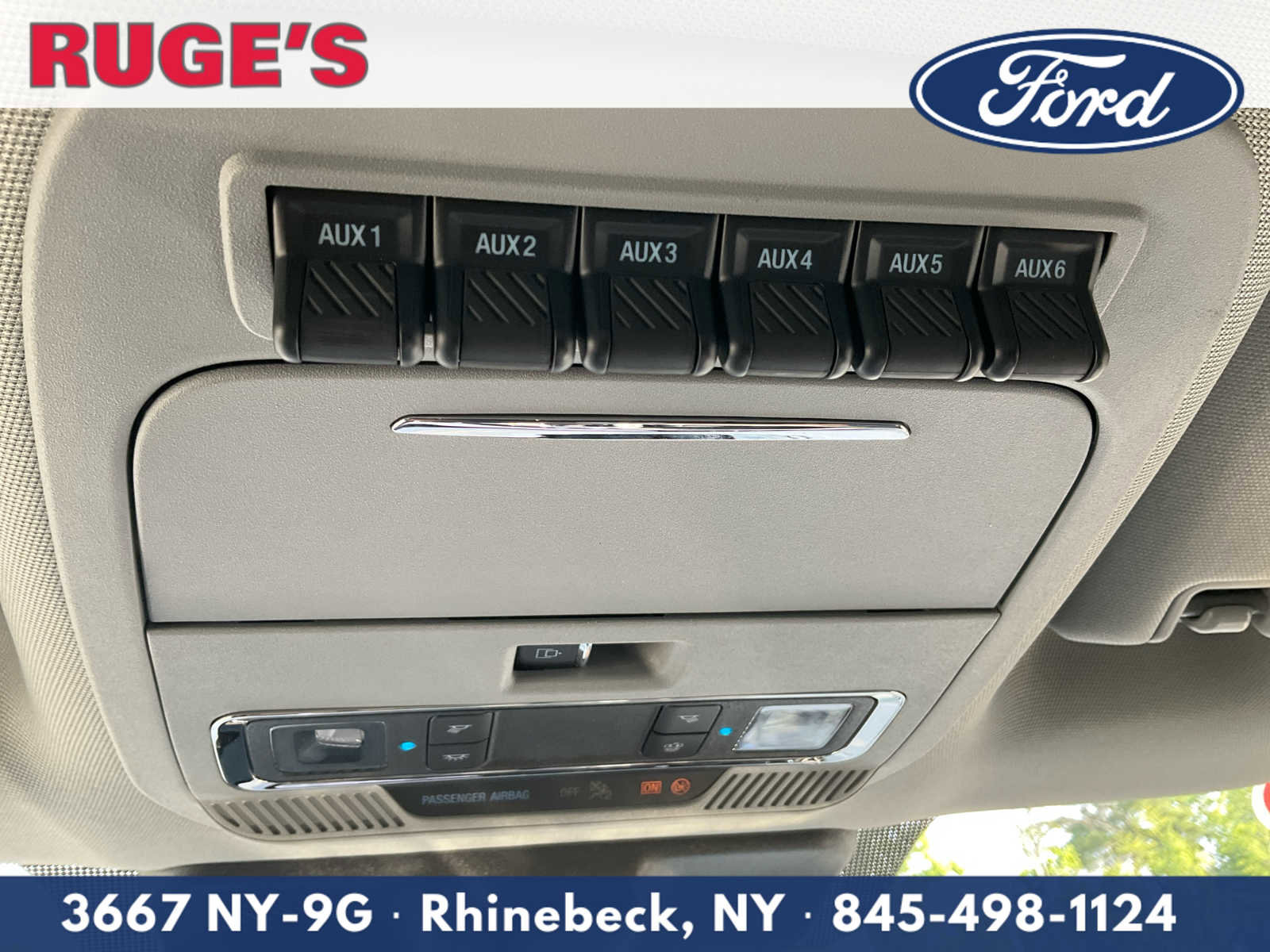 Used 2025 Ford F350 Lariat w/ Lariat Ultimate Package AWD/4WD image 31
