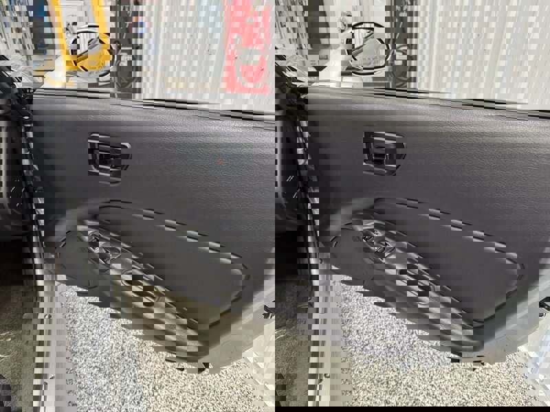 Used 2001 Chrysler Prowler image 16