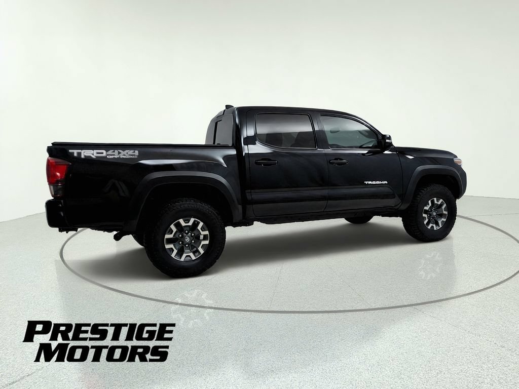 Used 2018 Toyota Tacoma TRD Off-Road w/ Technology Package AWD/4WD image 8